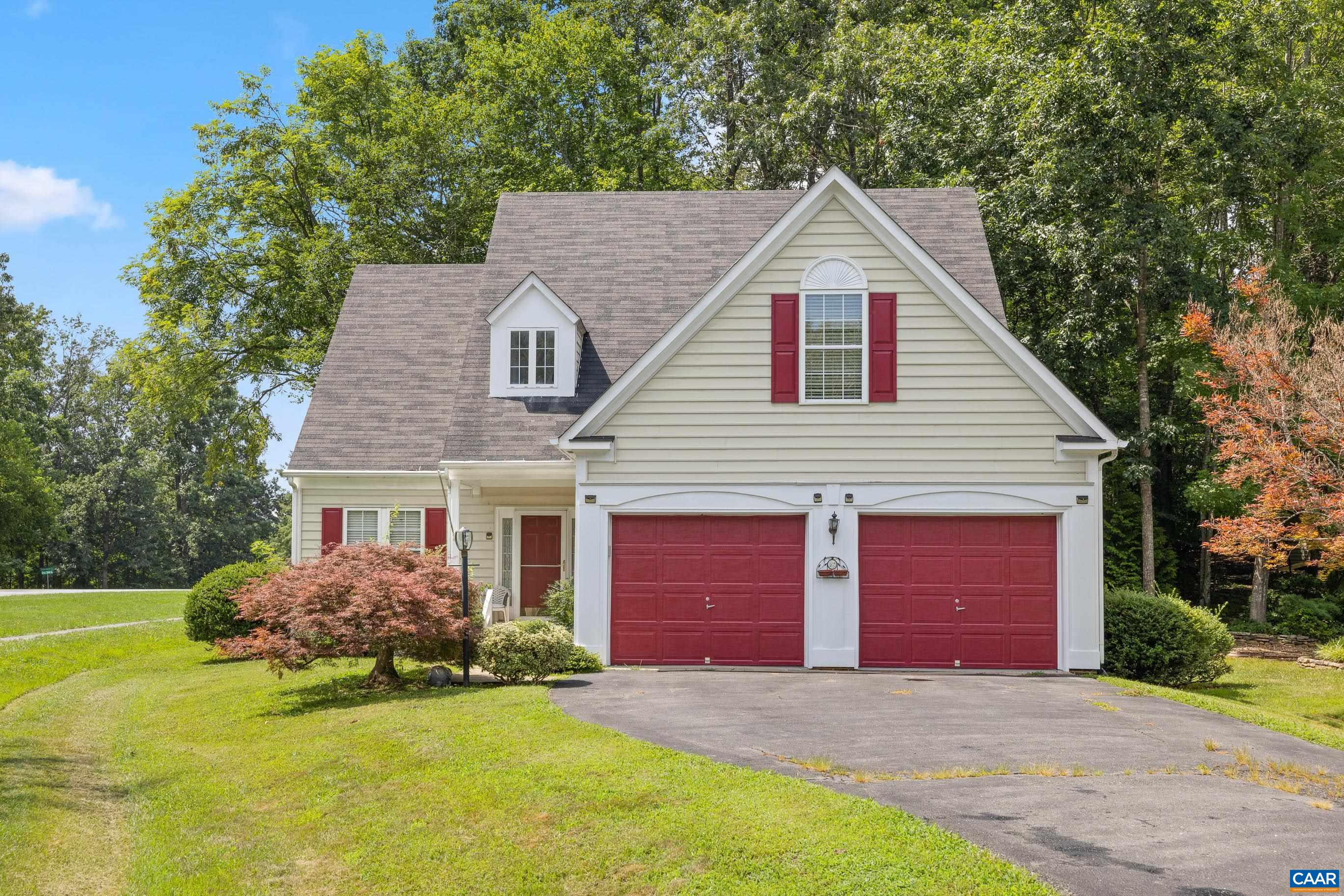 2040 Whispering Woods Dr, Charlottesville