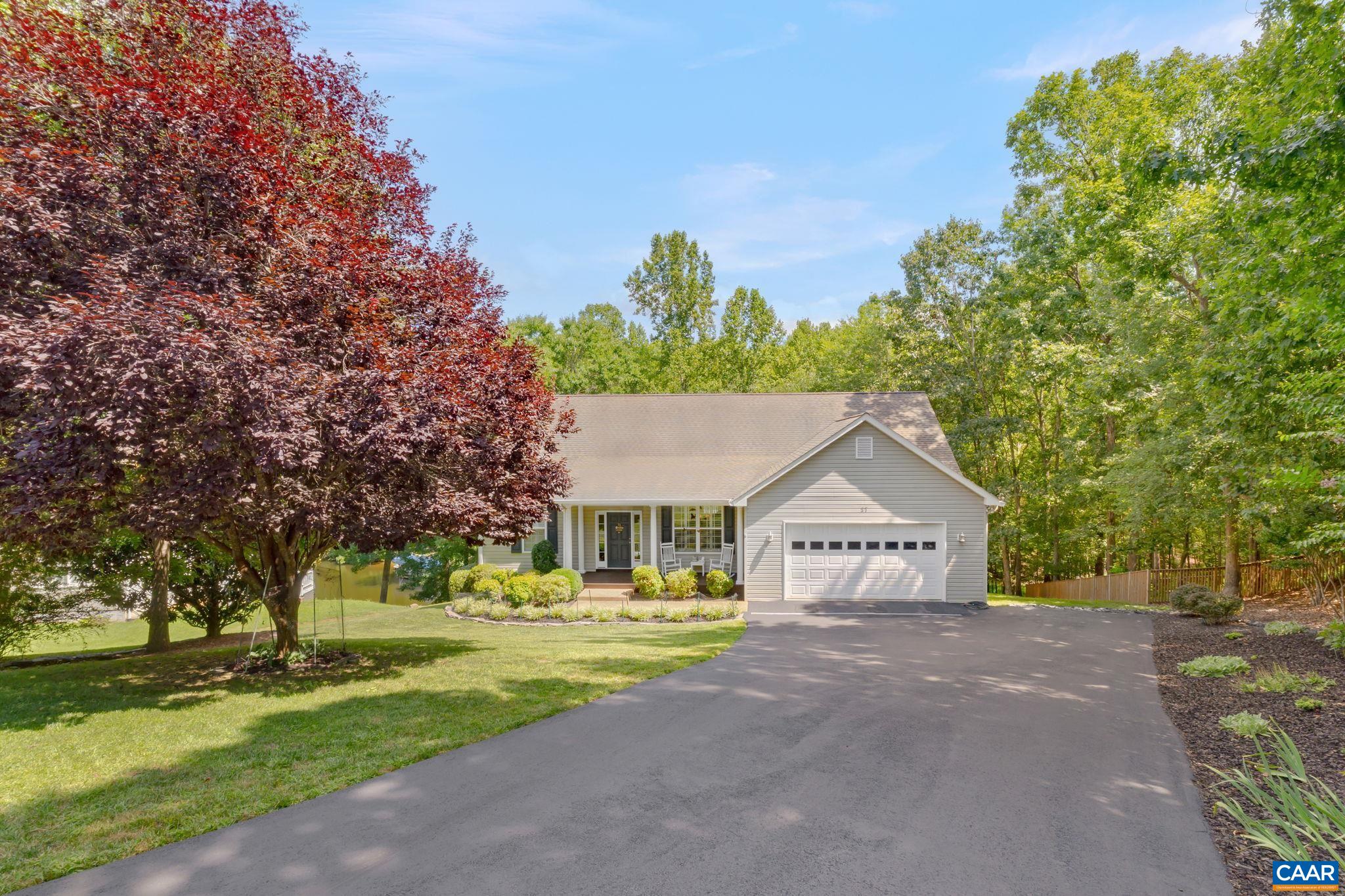 27 Kingswood Rd, Palmyra