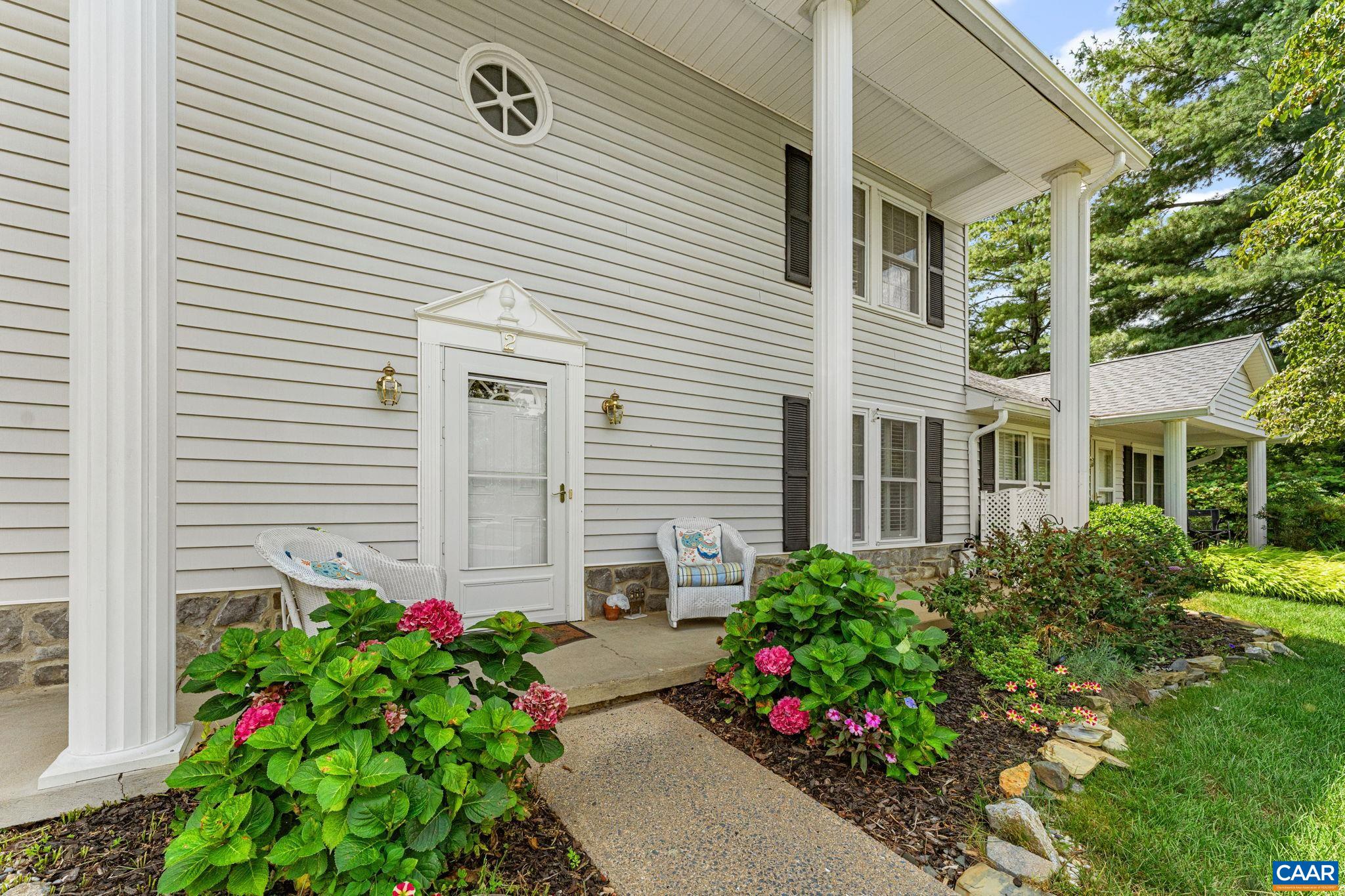 2 Shannon Pl, Staunton