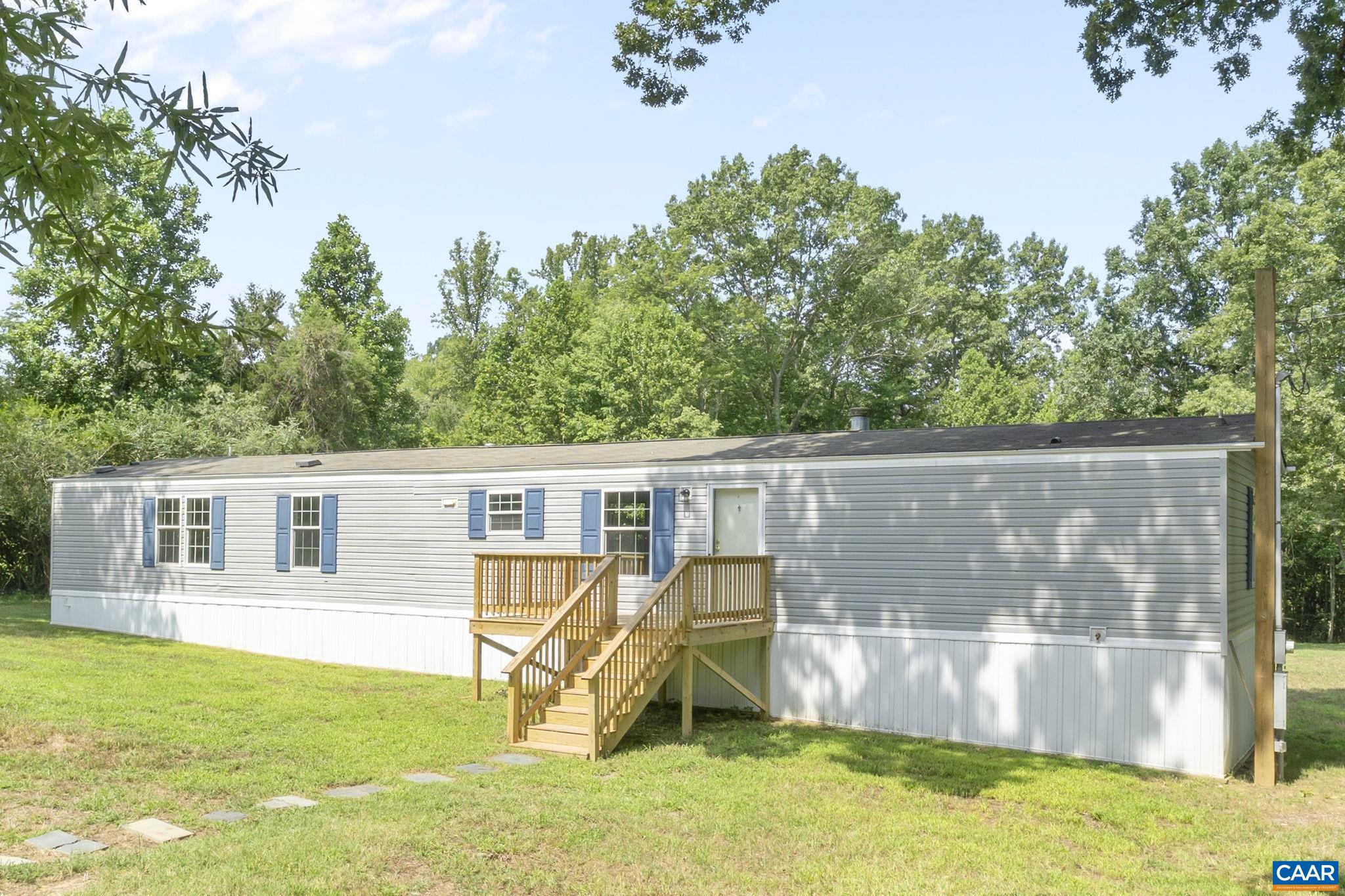 8038&8040 Blenheim Rd, Scottsville