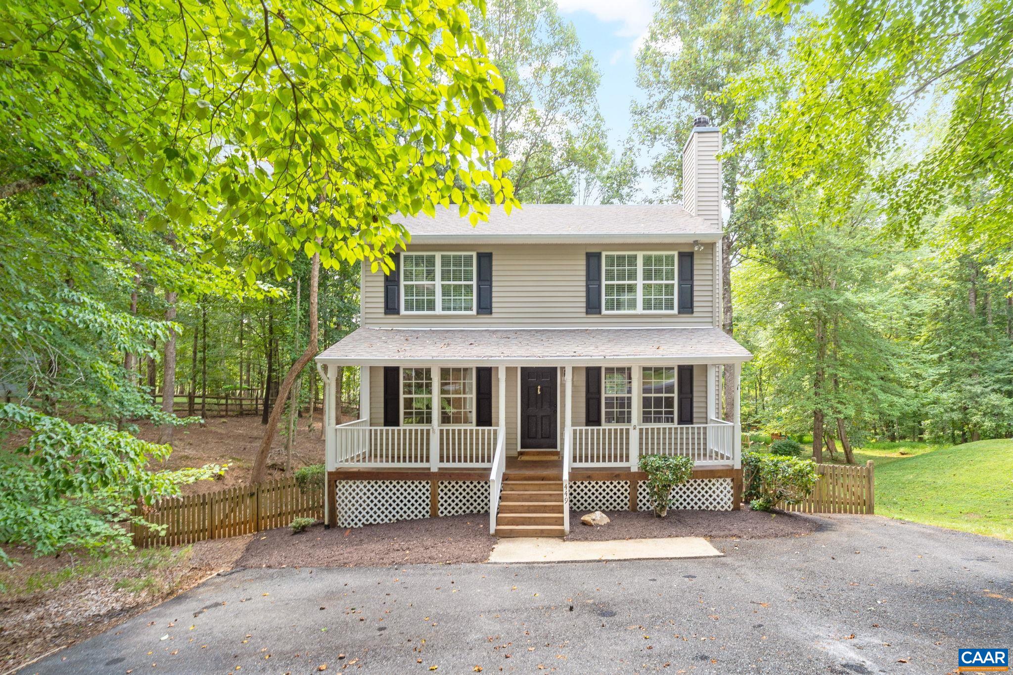 449 Jefferson Dr, Palmyra