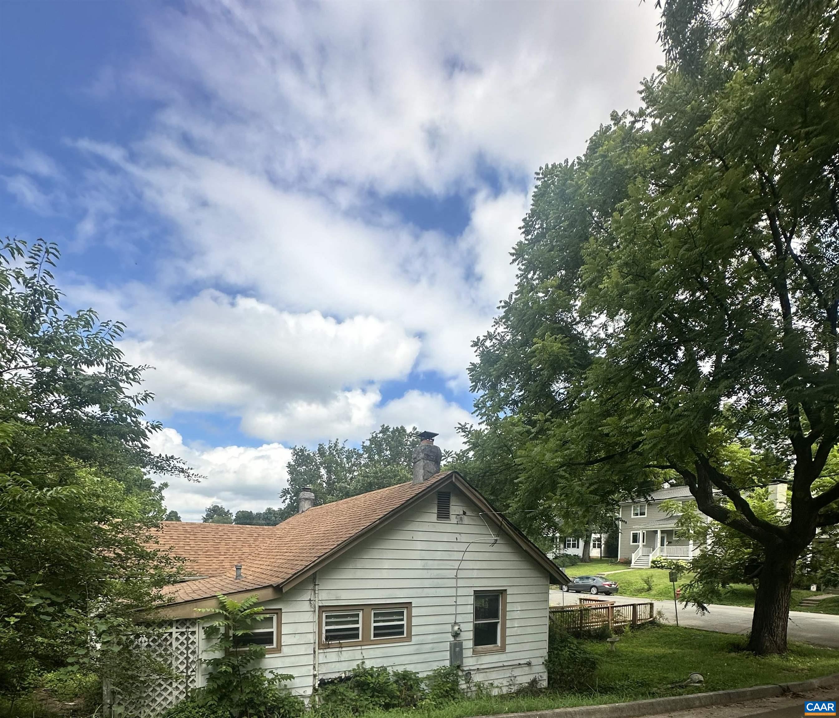924 Bolling Ave, Charlottesville