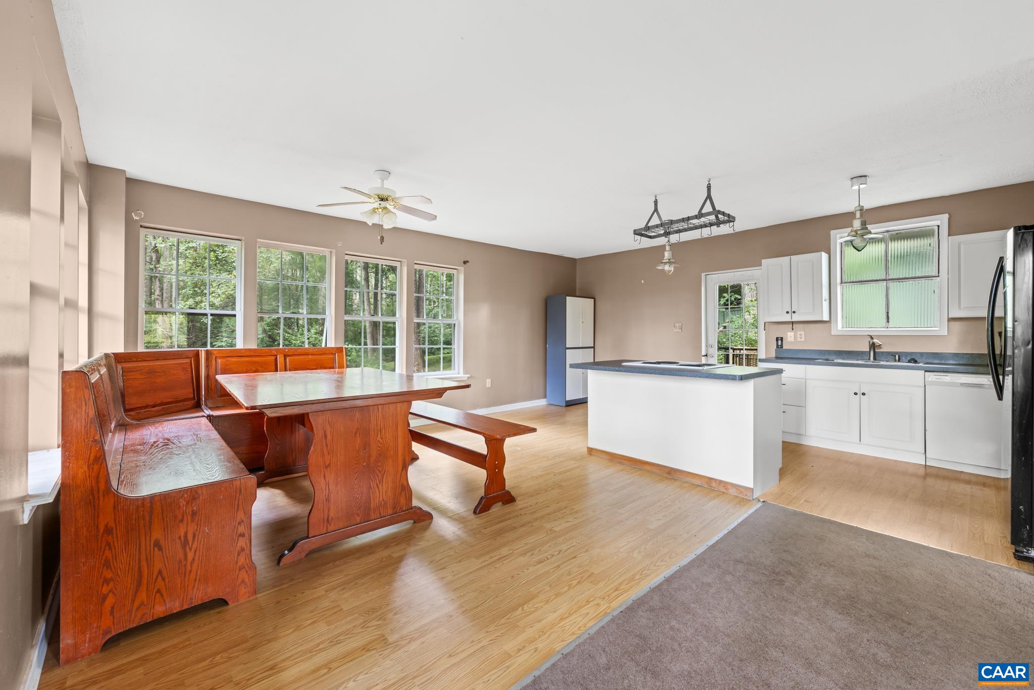 58 Iris Ln, Louisa