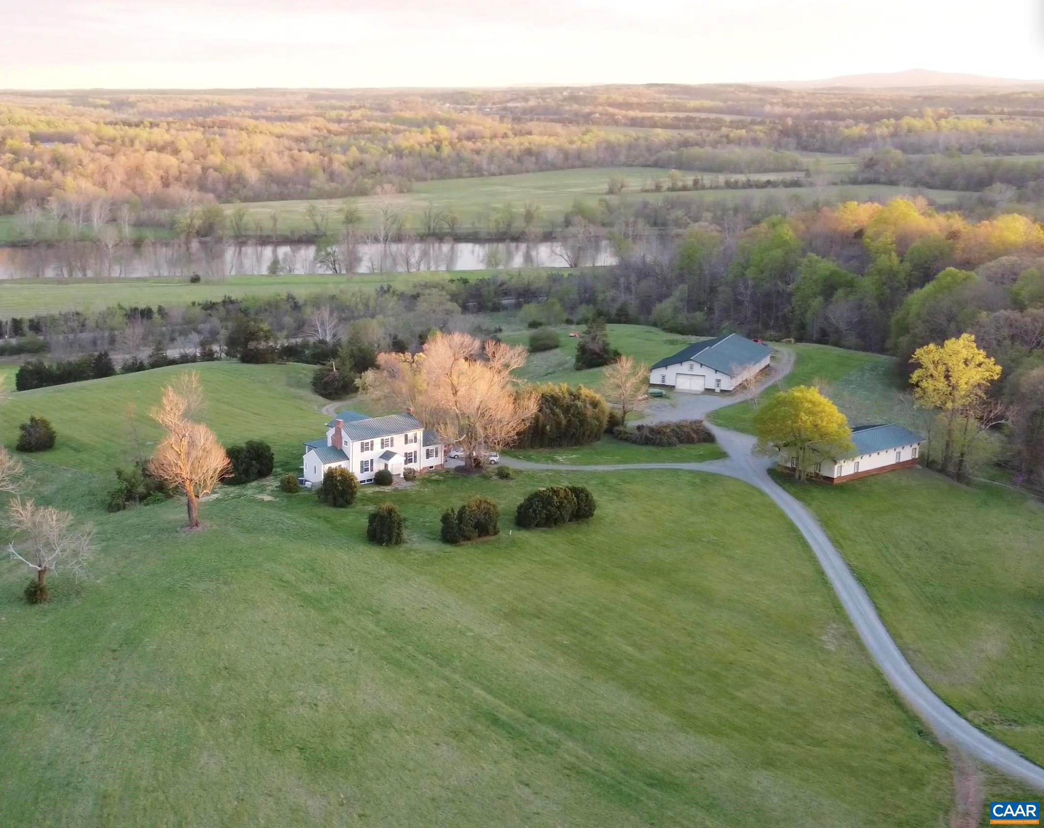 2395 James River Rd, Esmont