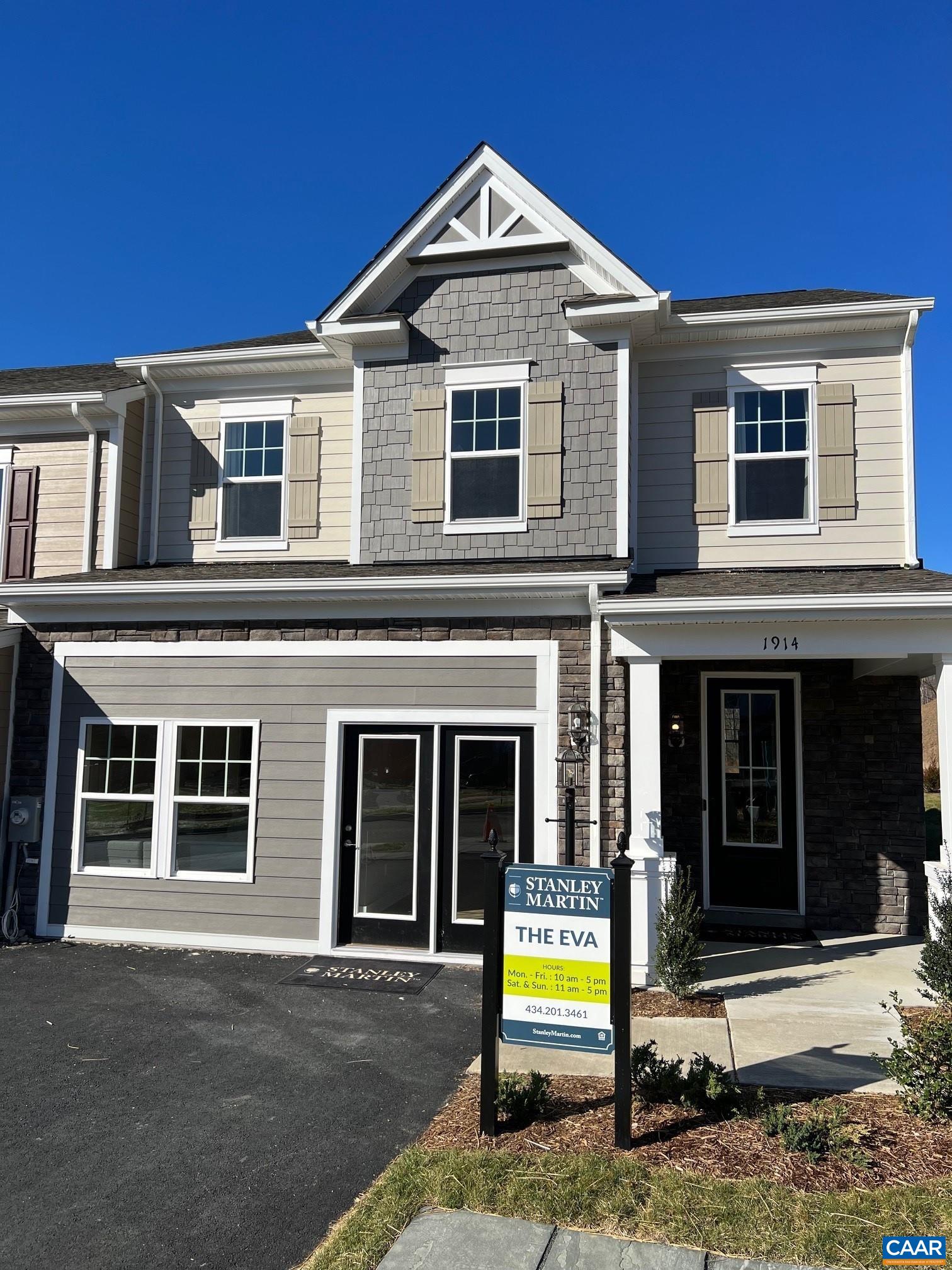 1733 Flora Ln, Charlottesville
