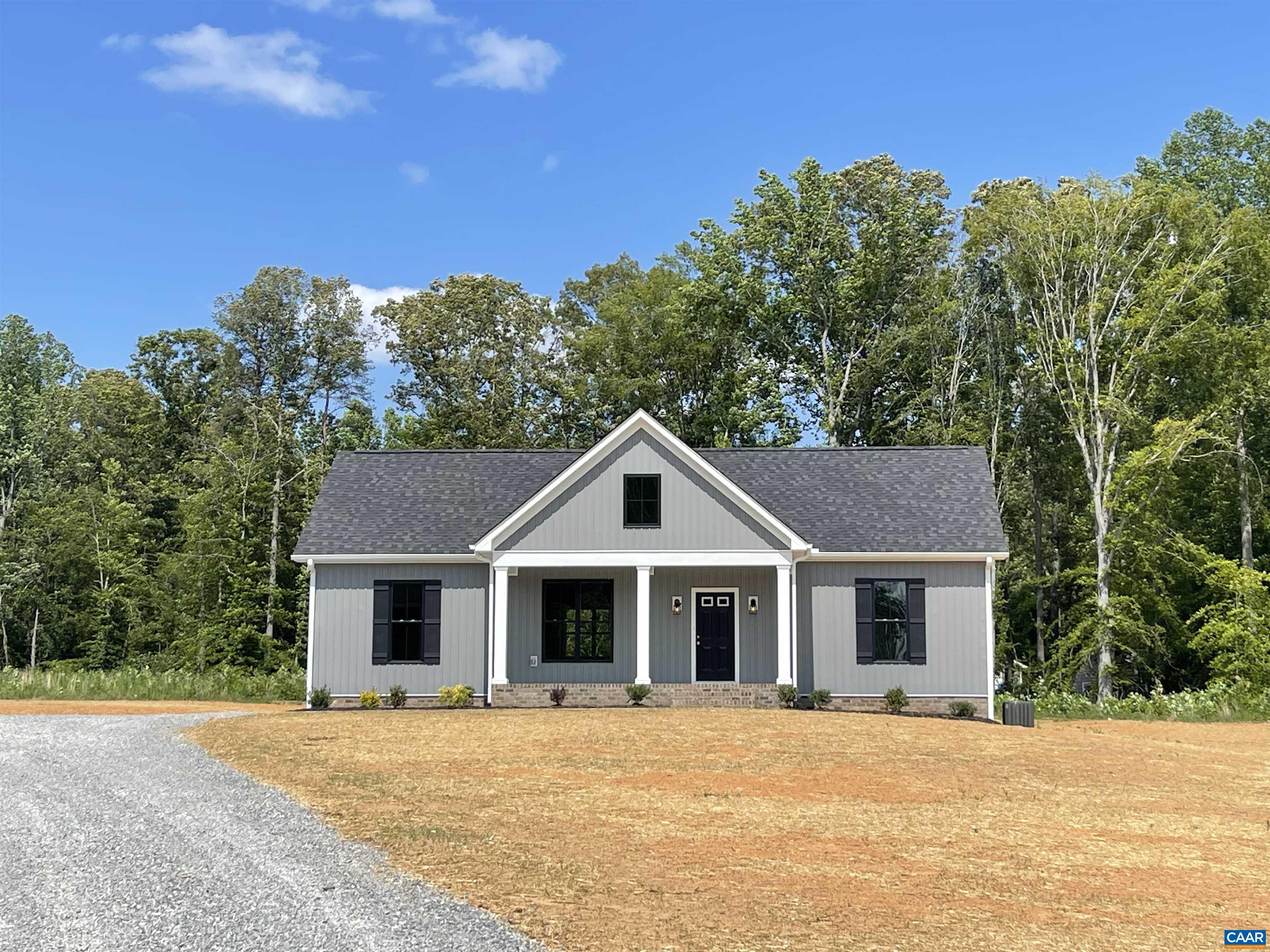 806 Apple Grove Rd, Mineral