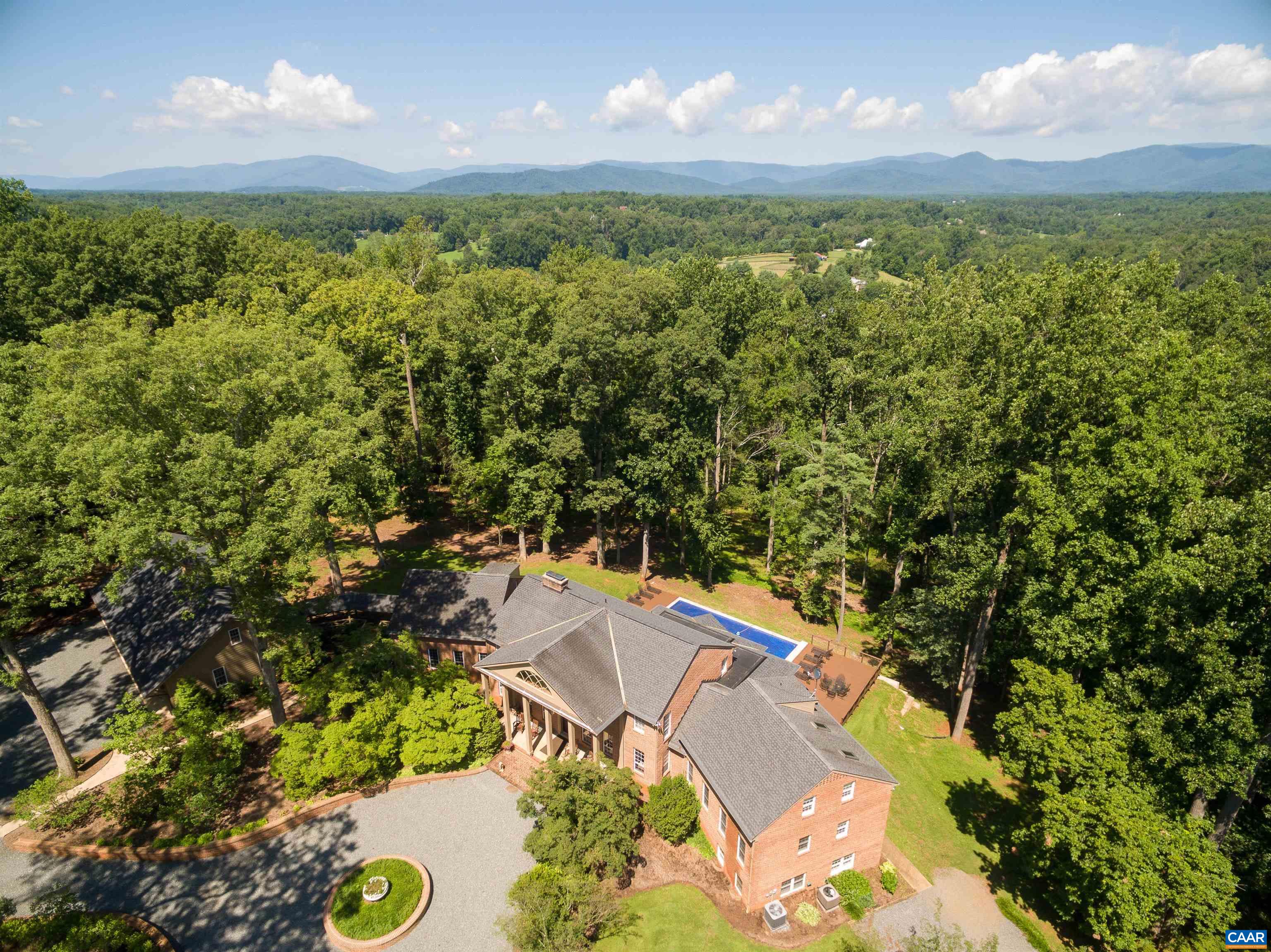3448 Horseshoe Bend Rd, Charlottesville