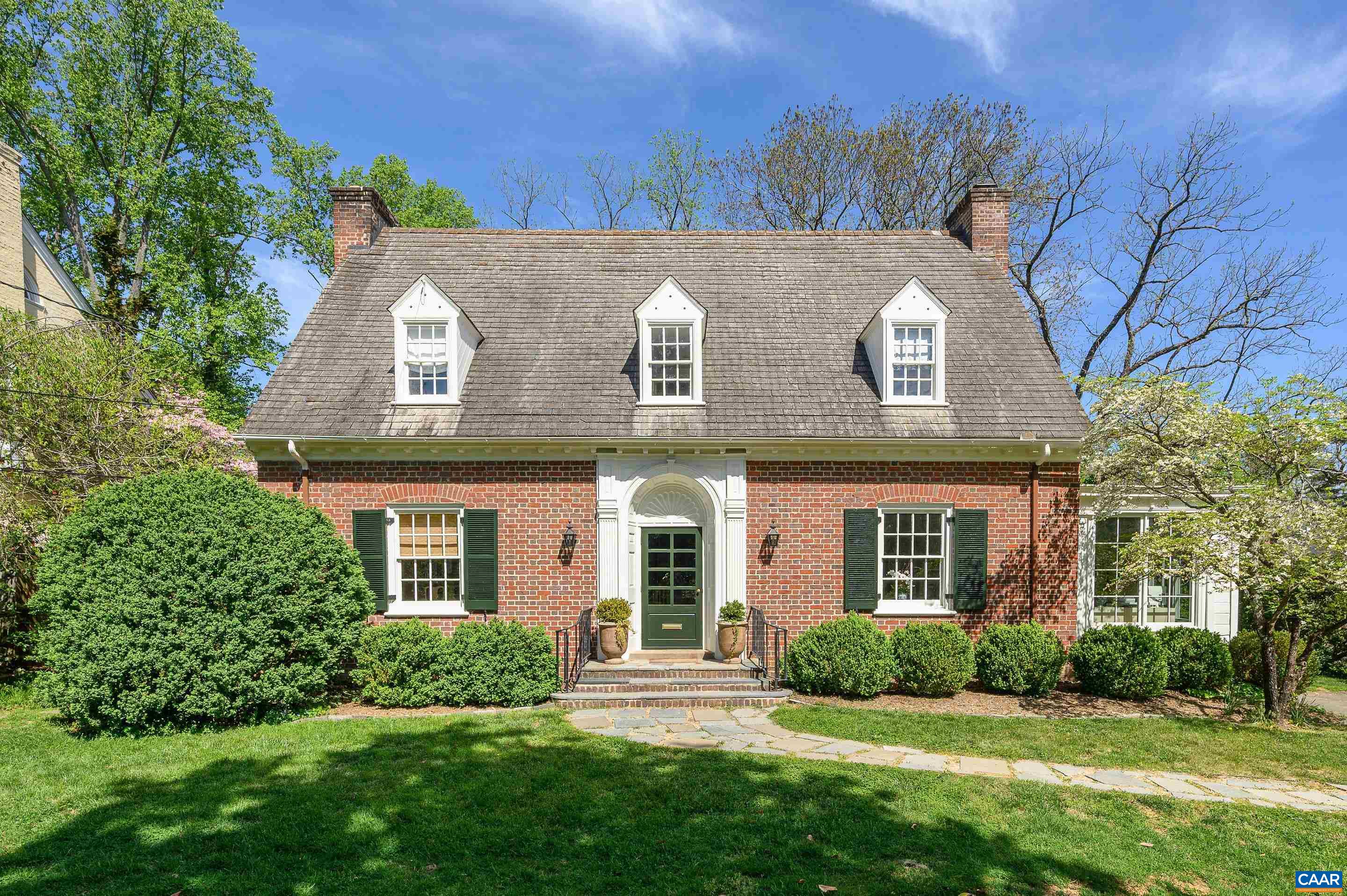 921 Rugby Rd, Charlottesville