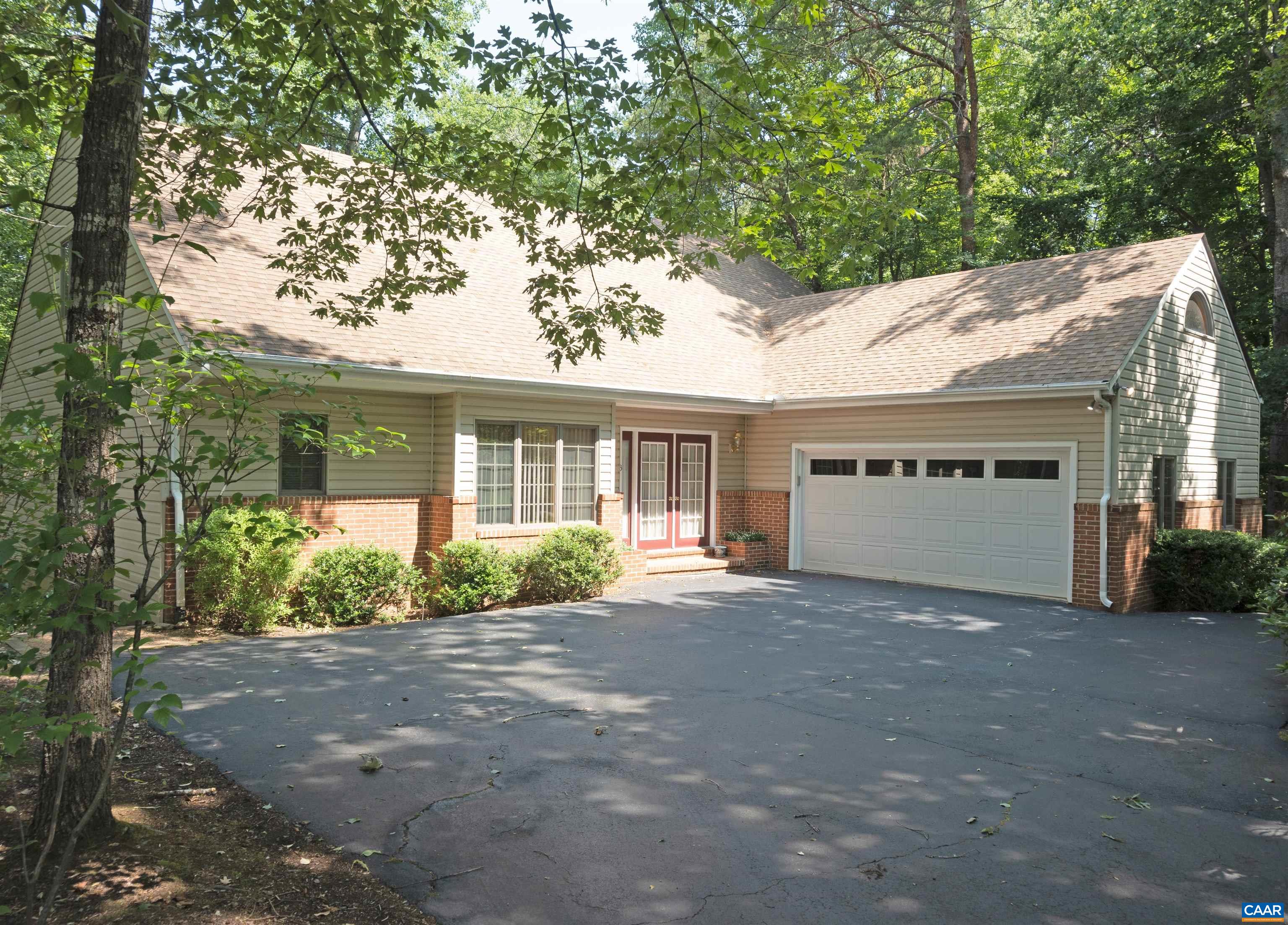 3 Pineknoll Cir, Palmyra