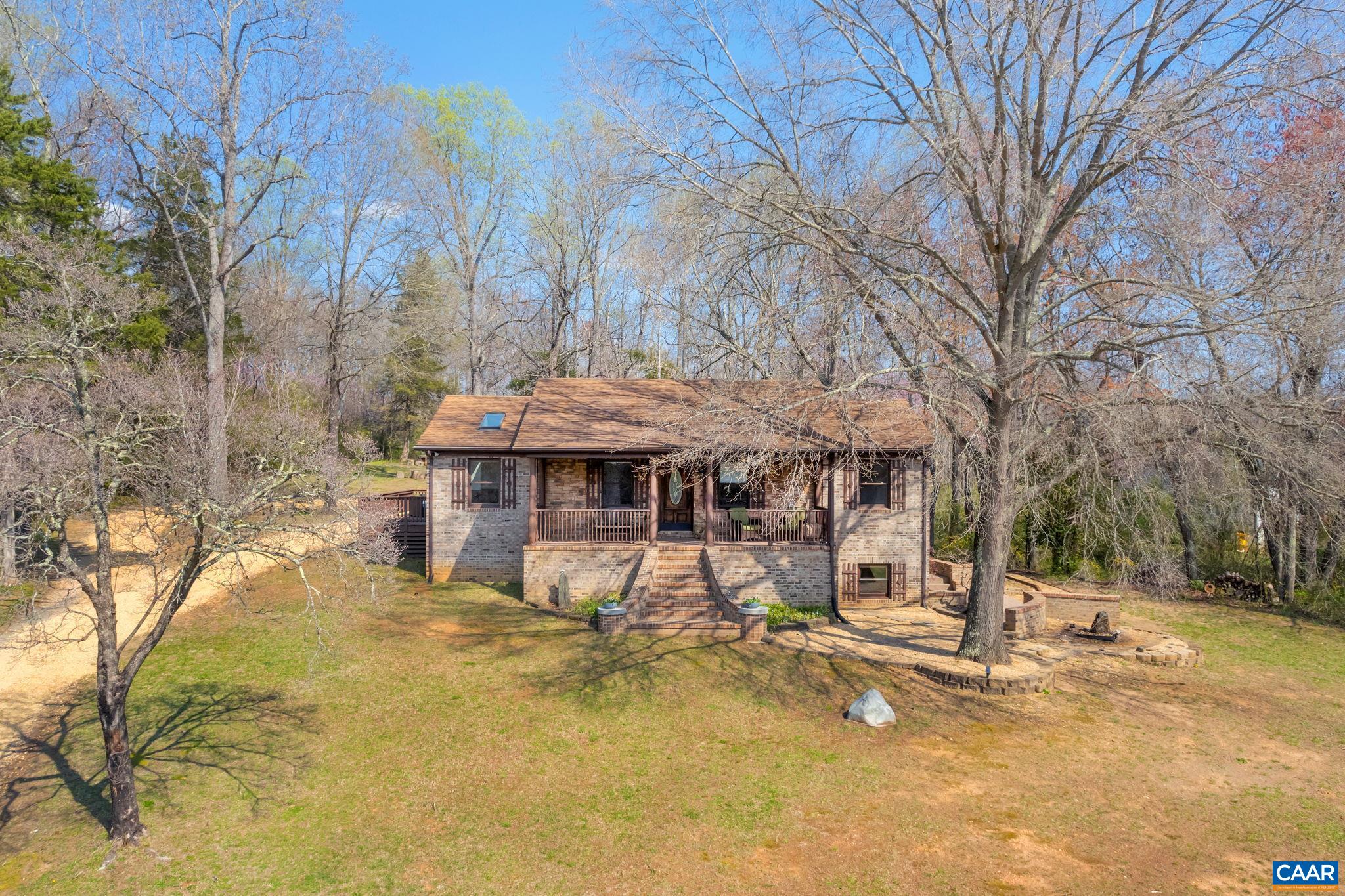 6473 Esmont Rd, Keene