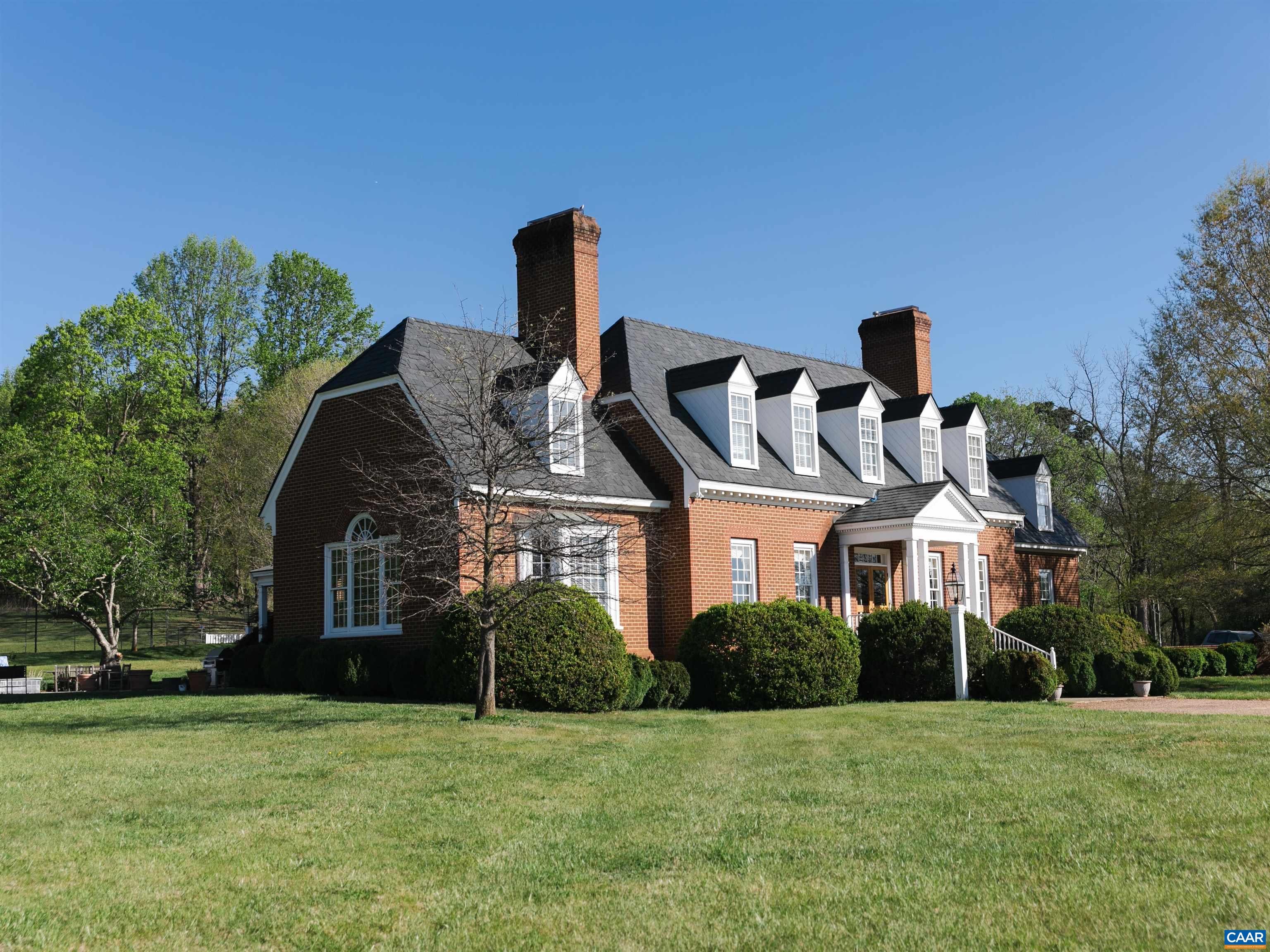 268 Springdale Dr, Keswick
