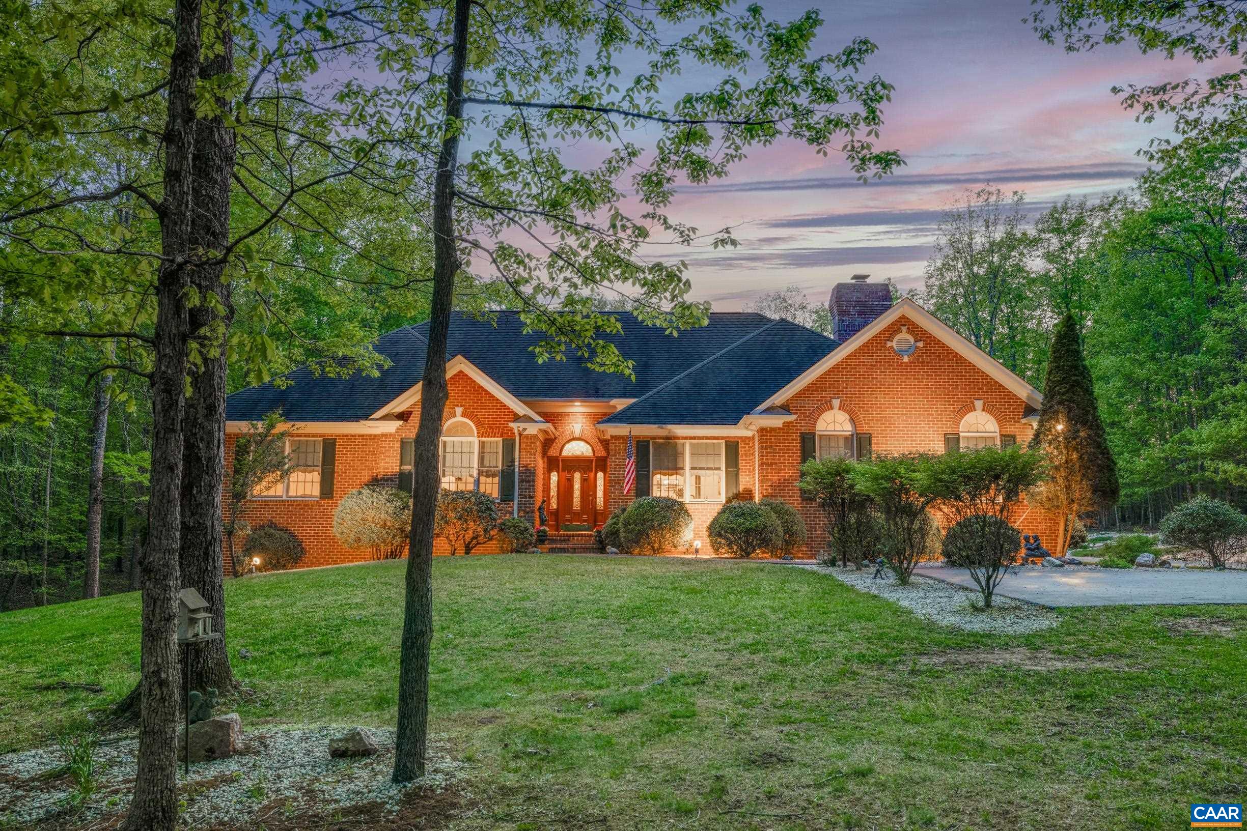 470 Cross Creek Way, Palmyra