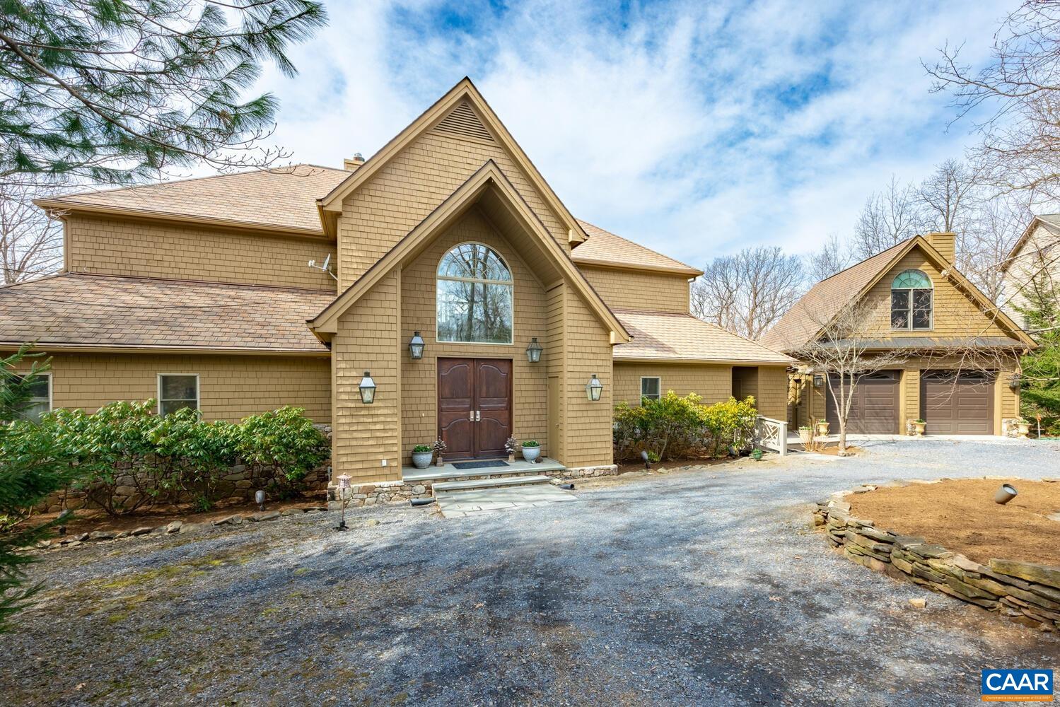 74 Crab Orchard Ln, Roseland