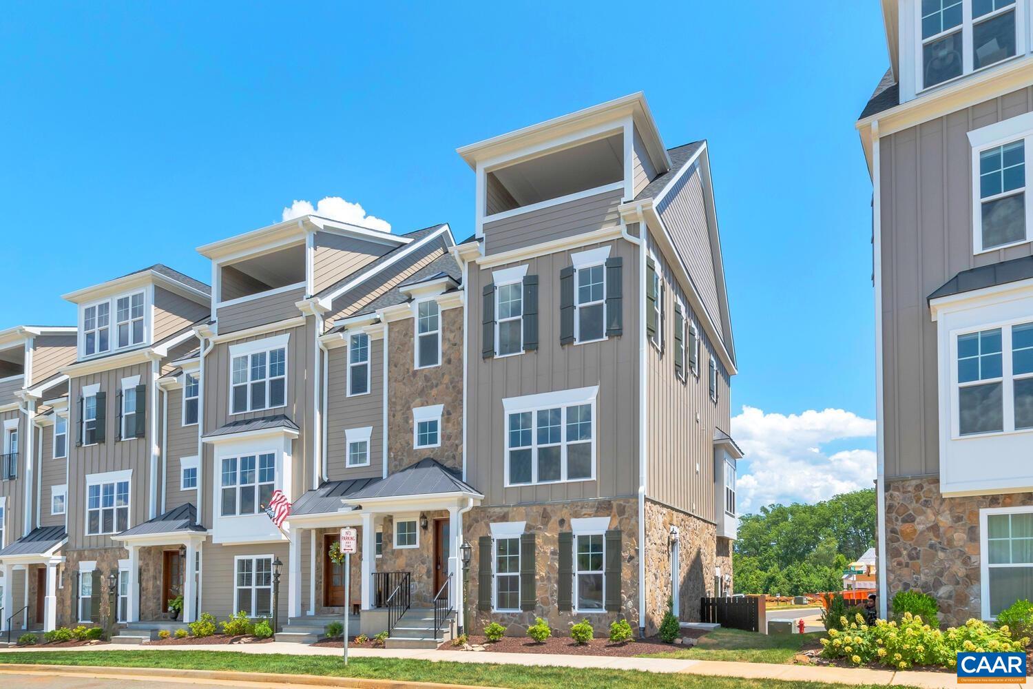 10 Rowcross St, Crozet