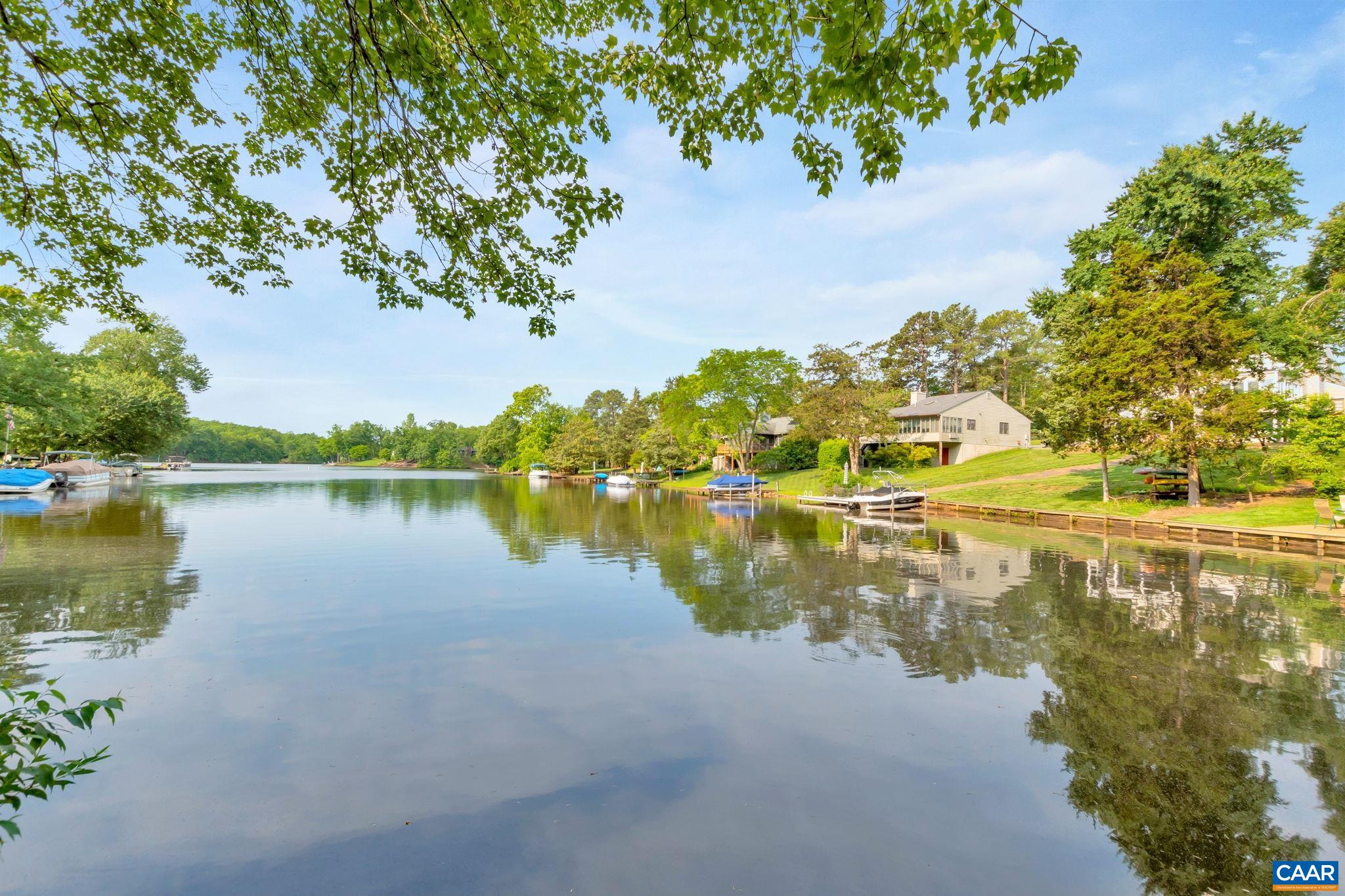 13 Bolling Cir, Palmyra