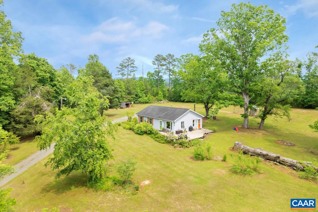 1426 Sunny Meadows Dr, Charlottesville