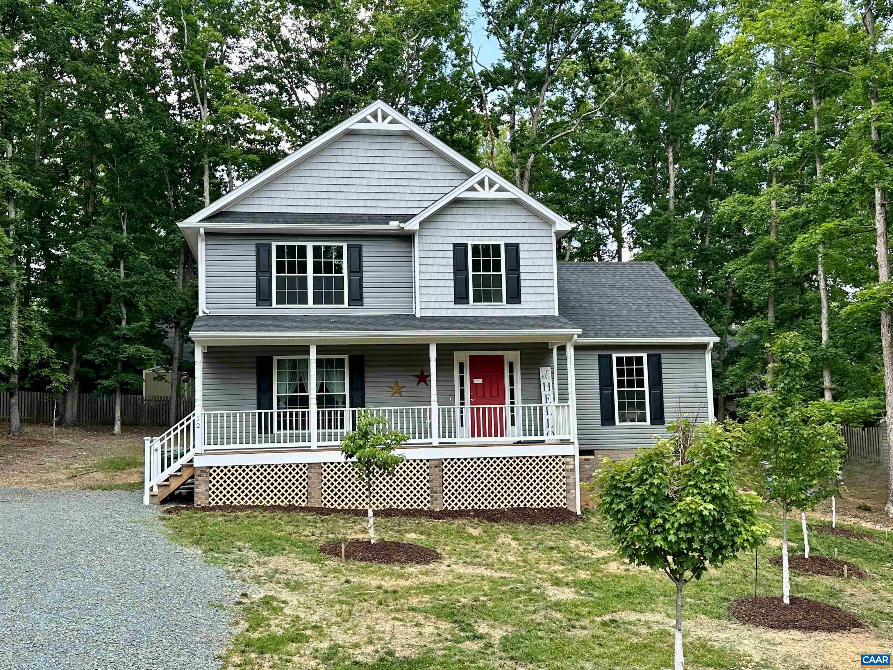 12 Morewood Pl, Palmyra