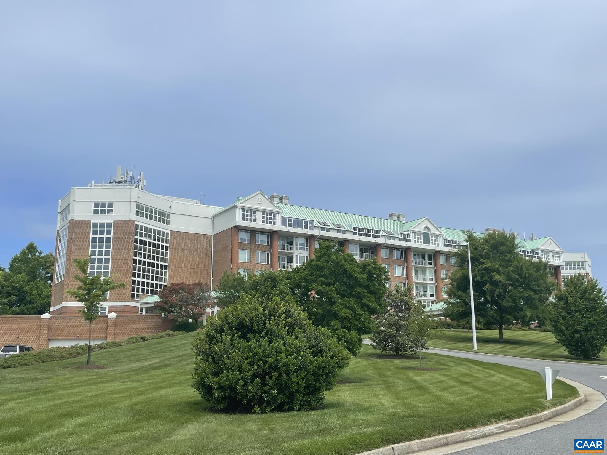 500 Crestwood Dr, Charlottesville