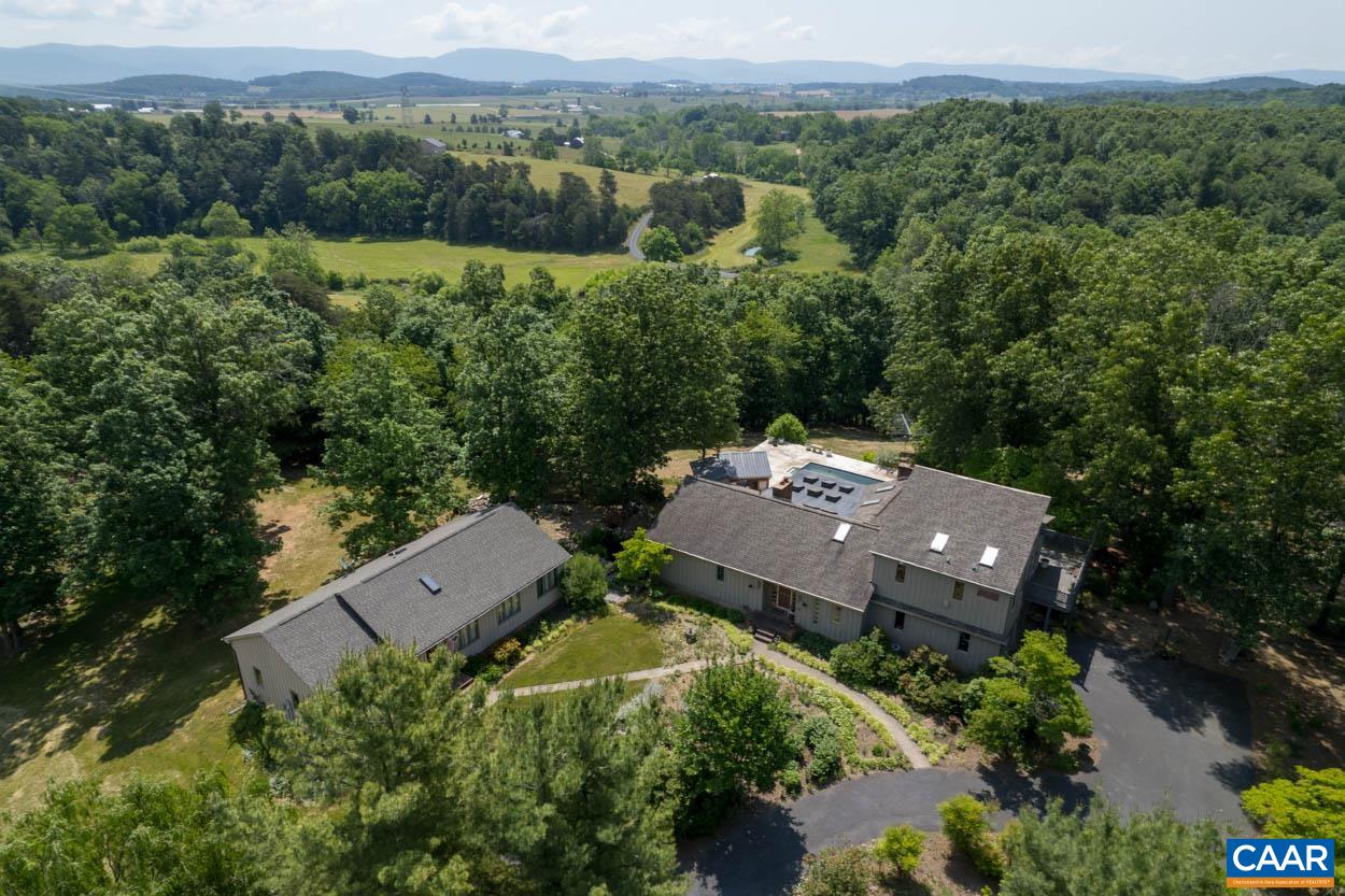 23 Old Mill Rd, Staunton