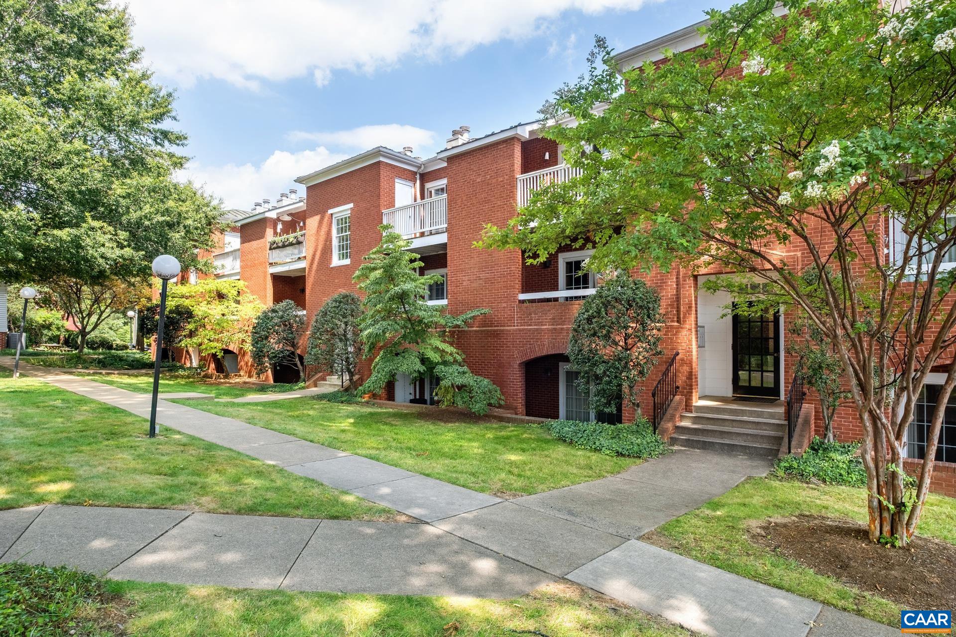 808 E Jefferson St, Charlottesville