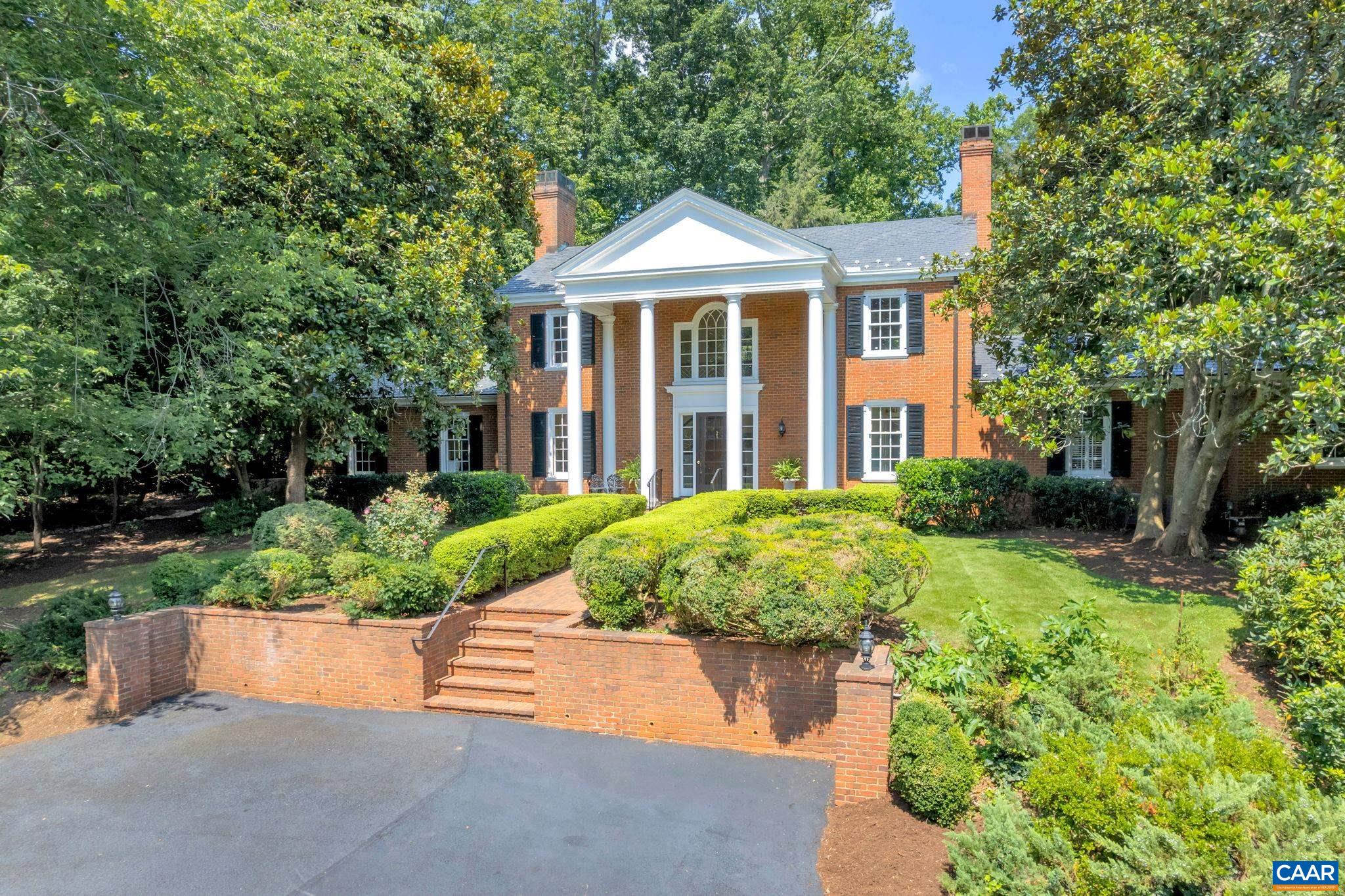440 Oak Cir, Charlottesville