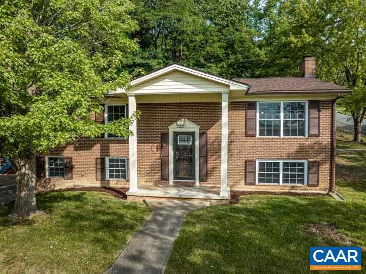 831 Paul St, Staunton
