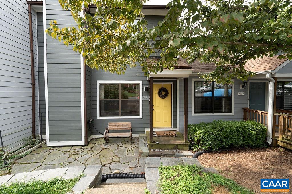 524 Whitcover Cir, Charlottesville