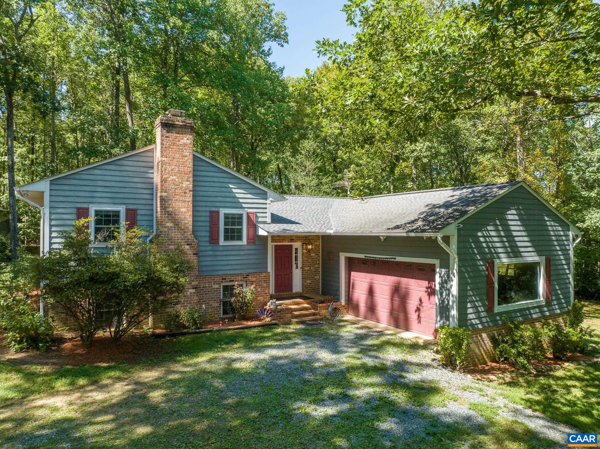 289 Thomason Ln, Palmyra