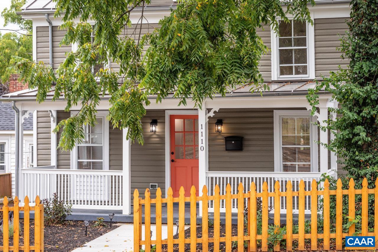1110 W Beverley St, Staunton