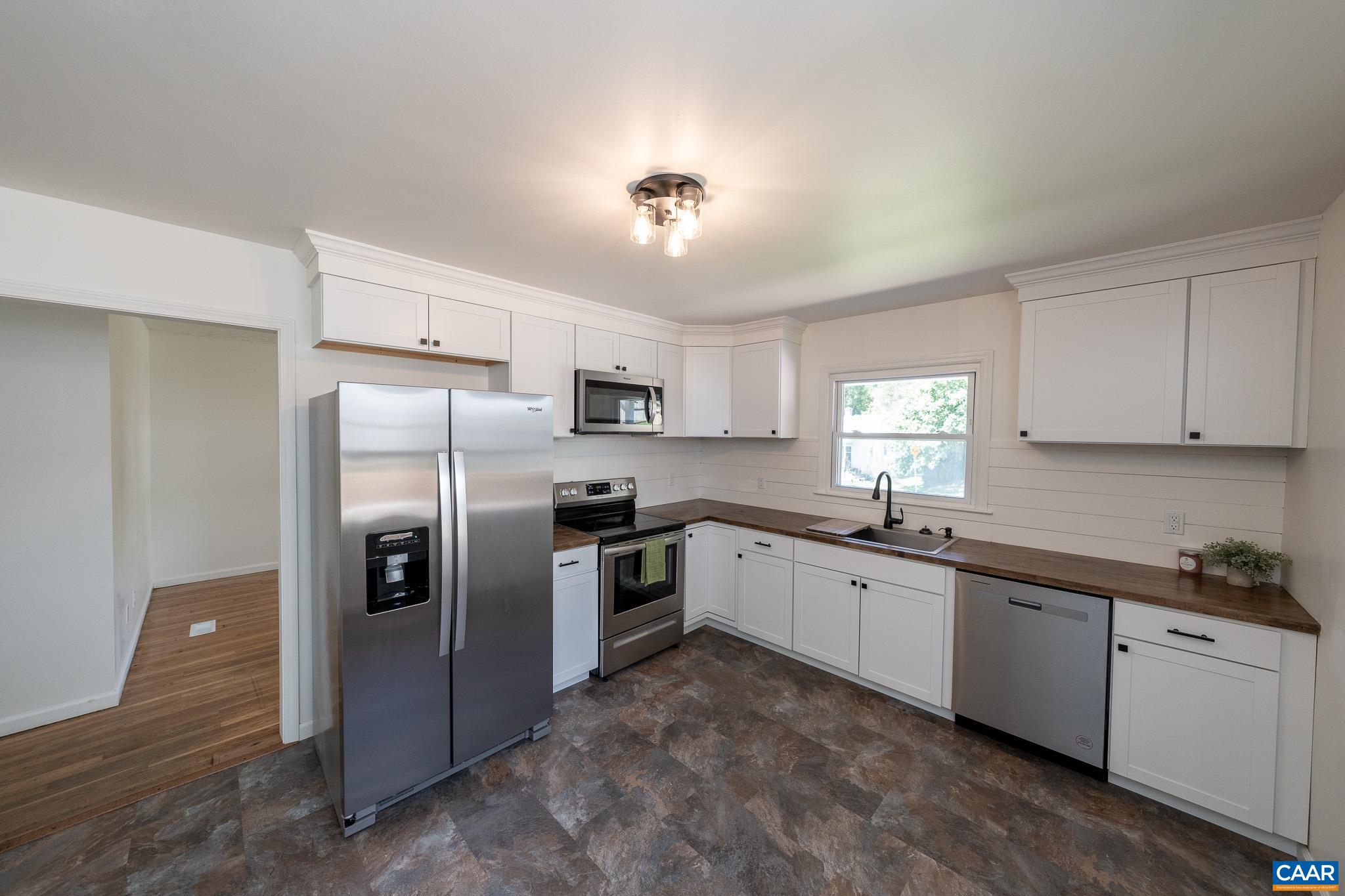 105 Hartmans Mill Rd, Charlottesville