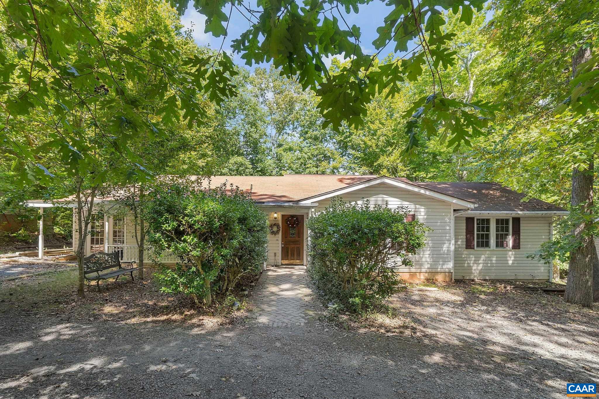 875 Jefferson Dr, Palmyra