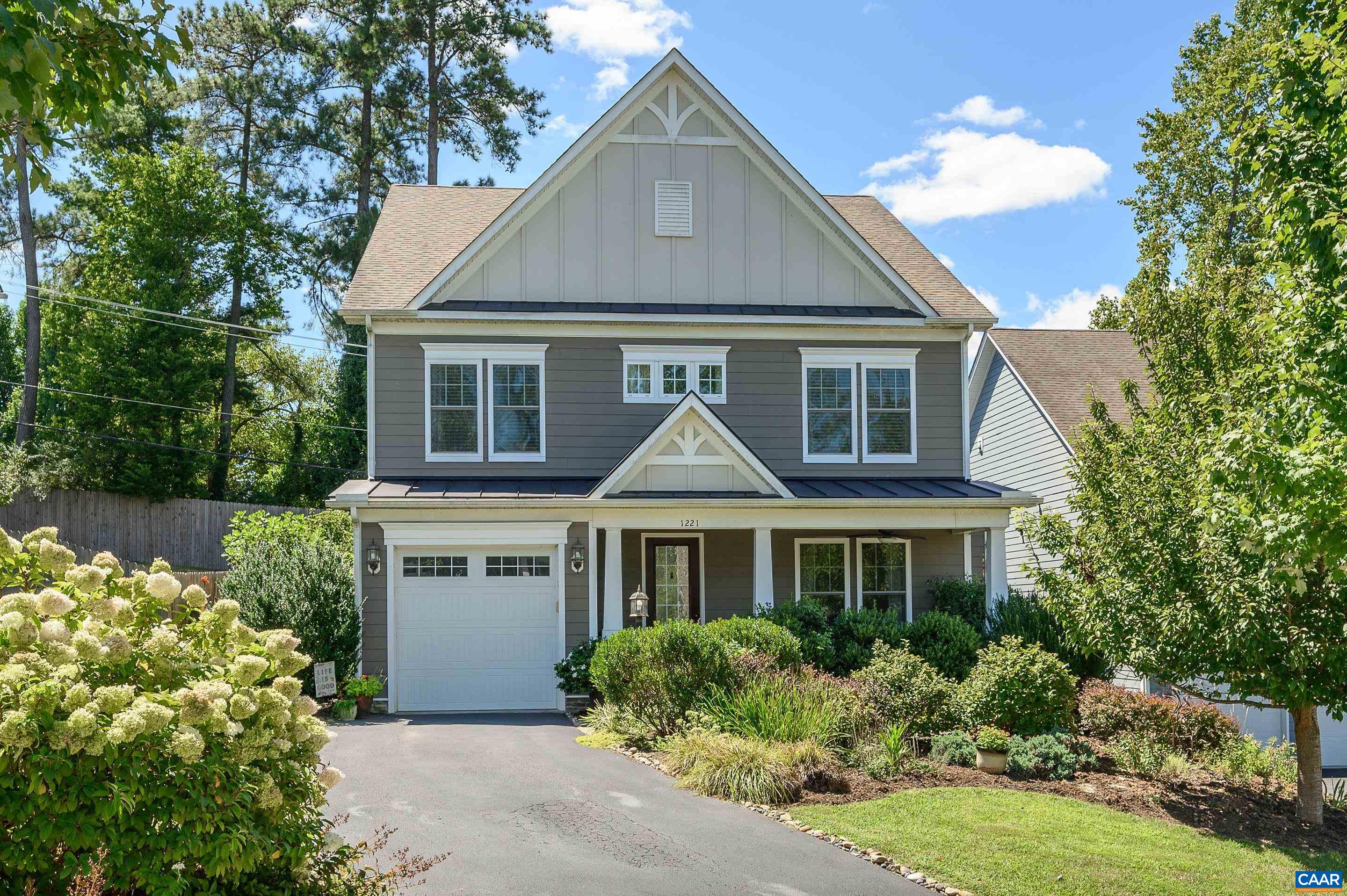 1221 Penfield Ln, Charlottesville