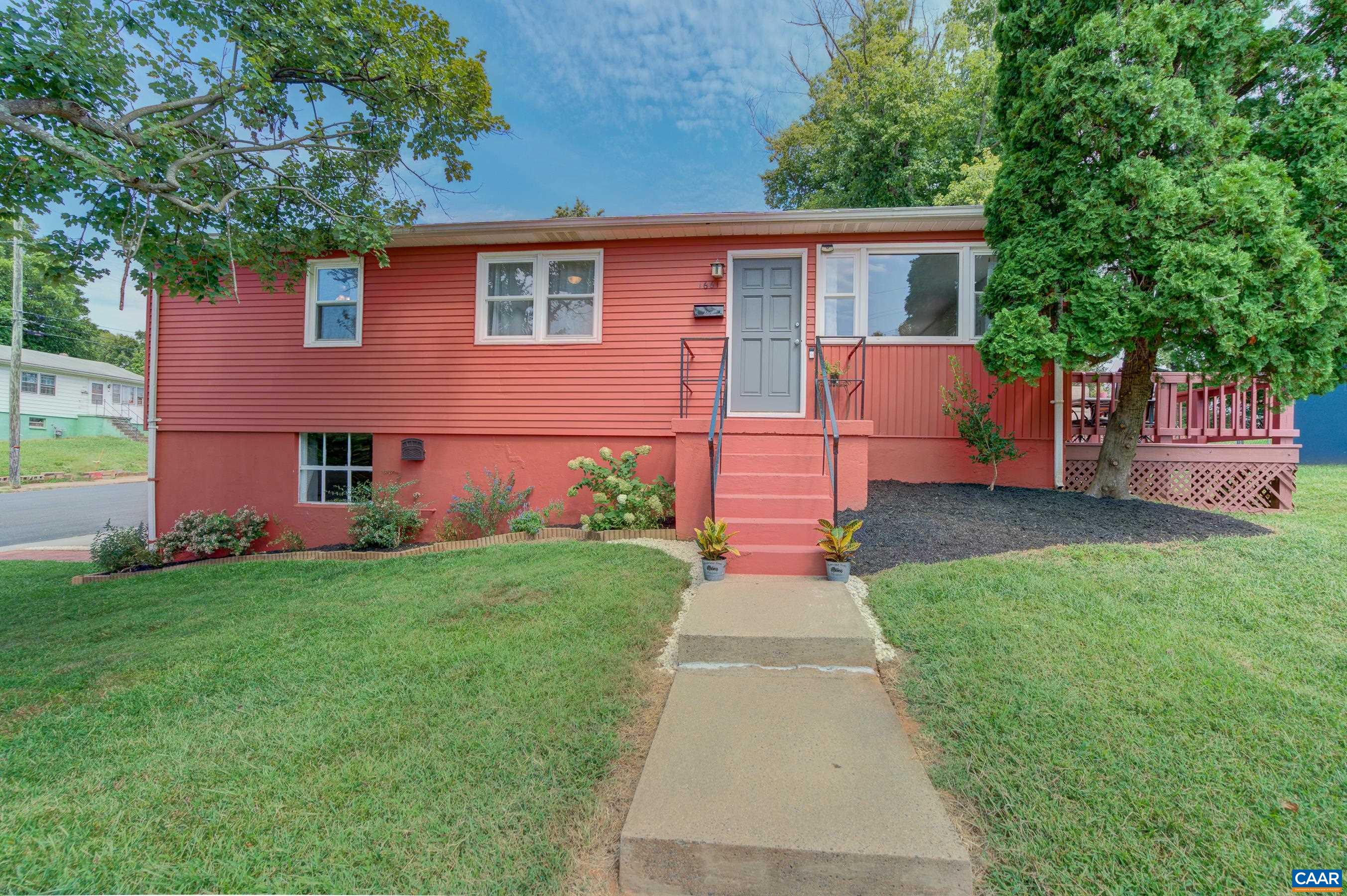 1661 Meridian St, Charlottesville