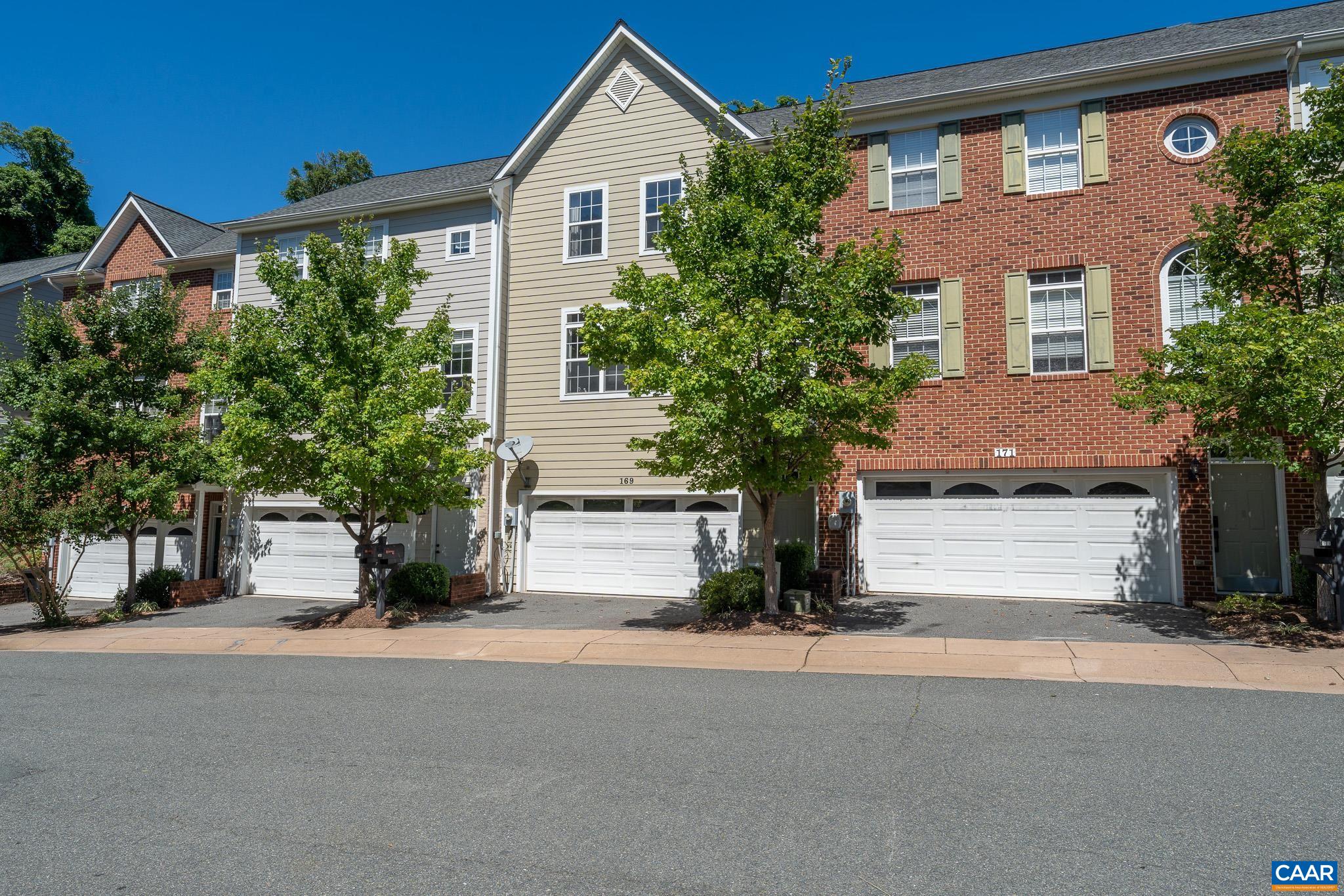 169 Brookwood Dr, Charlottesville