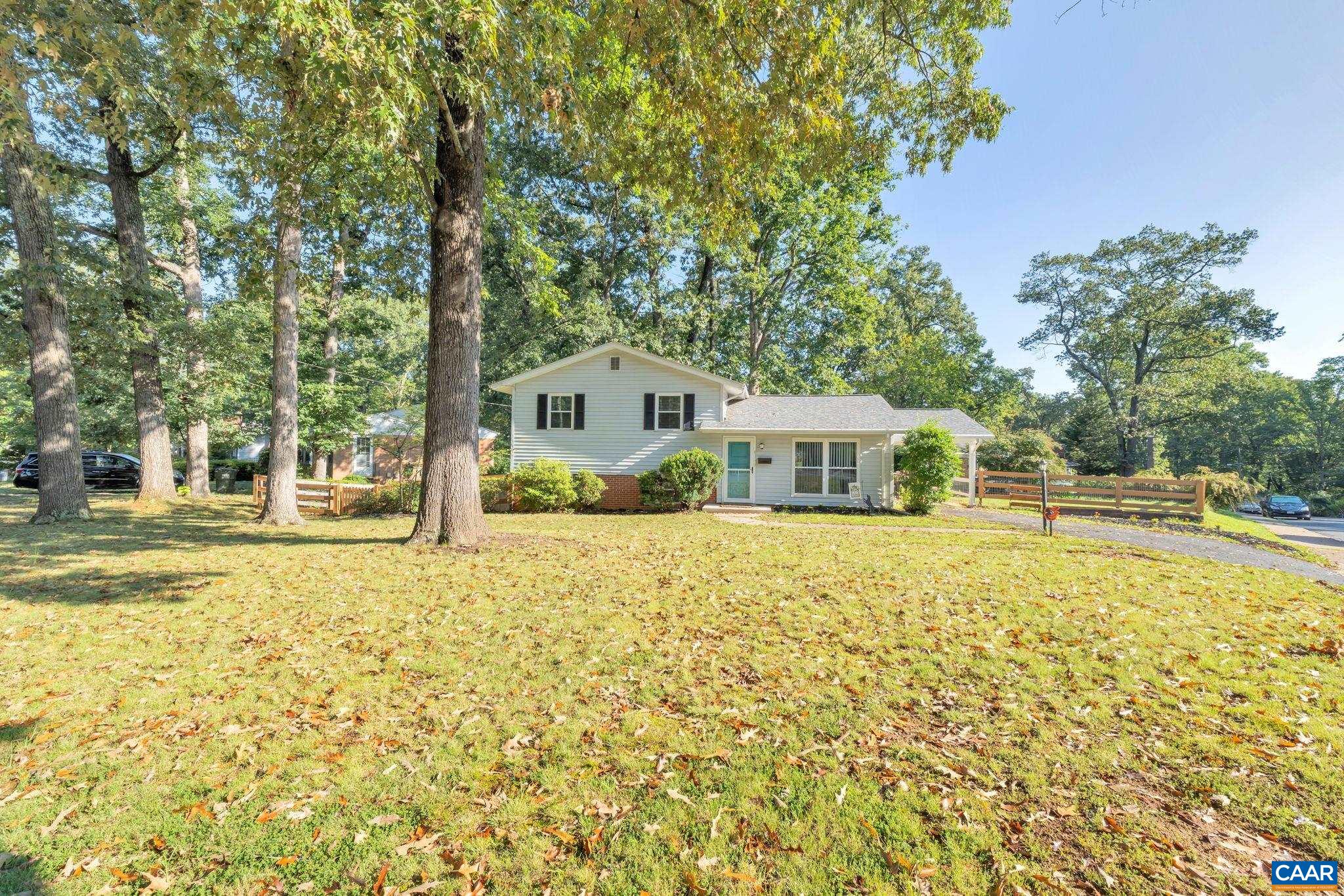 617 Shamrock Rd, Charlottesville