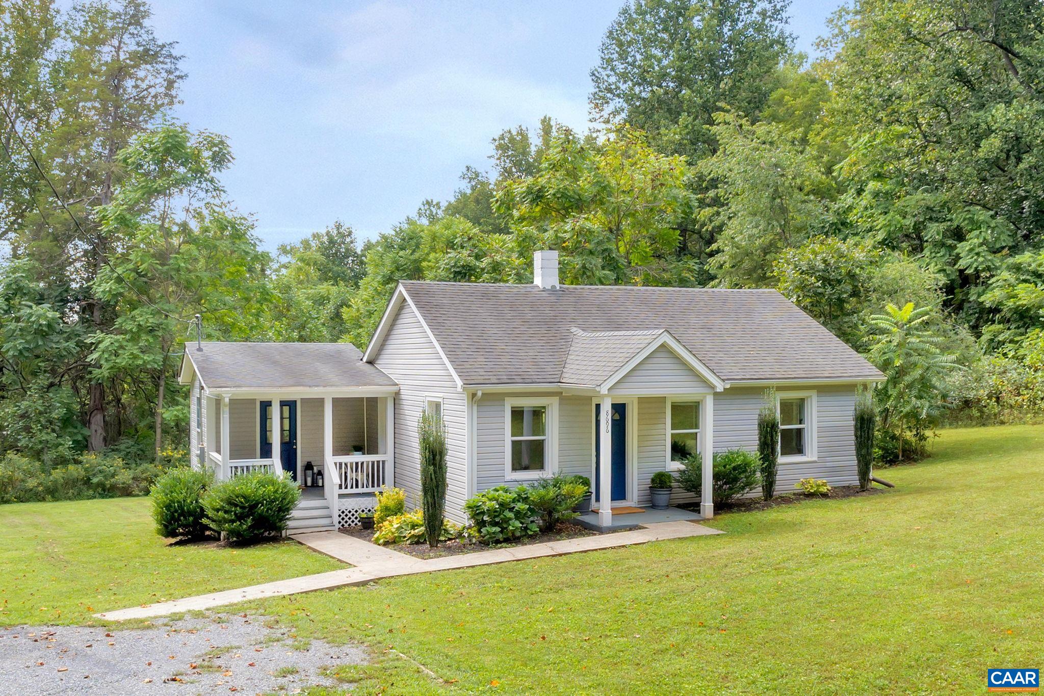 8696 Howardsville Tpke, Schuyler