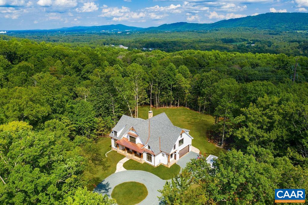 2271 Ambrose Commons Dr, Charlottesville