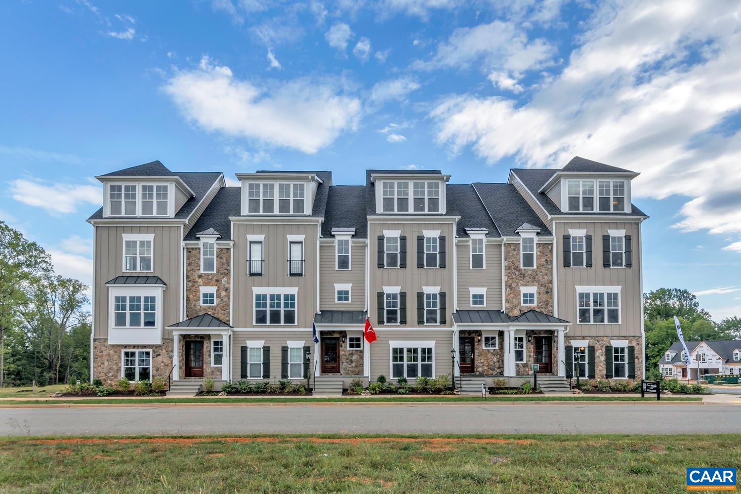 10 Rowcross St, Crozet