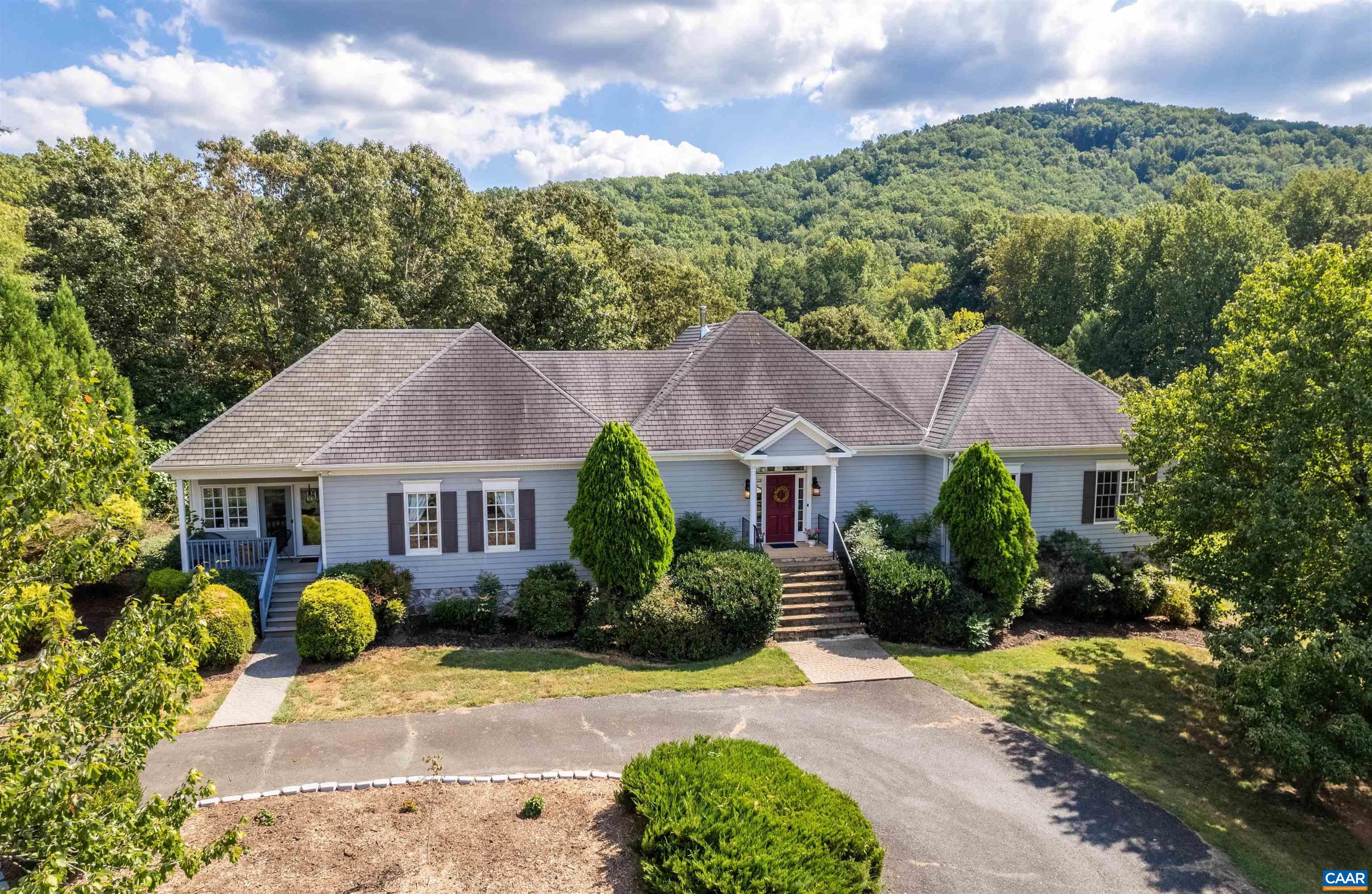 6933 Wishing Meadow Ln, Afton