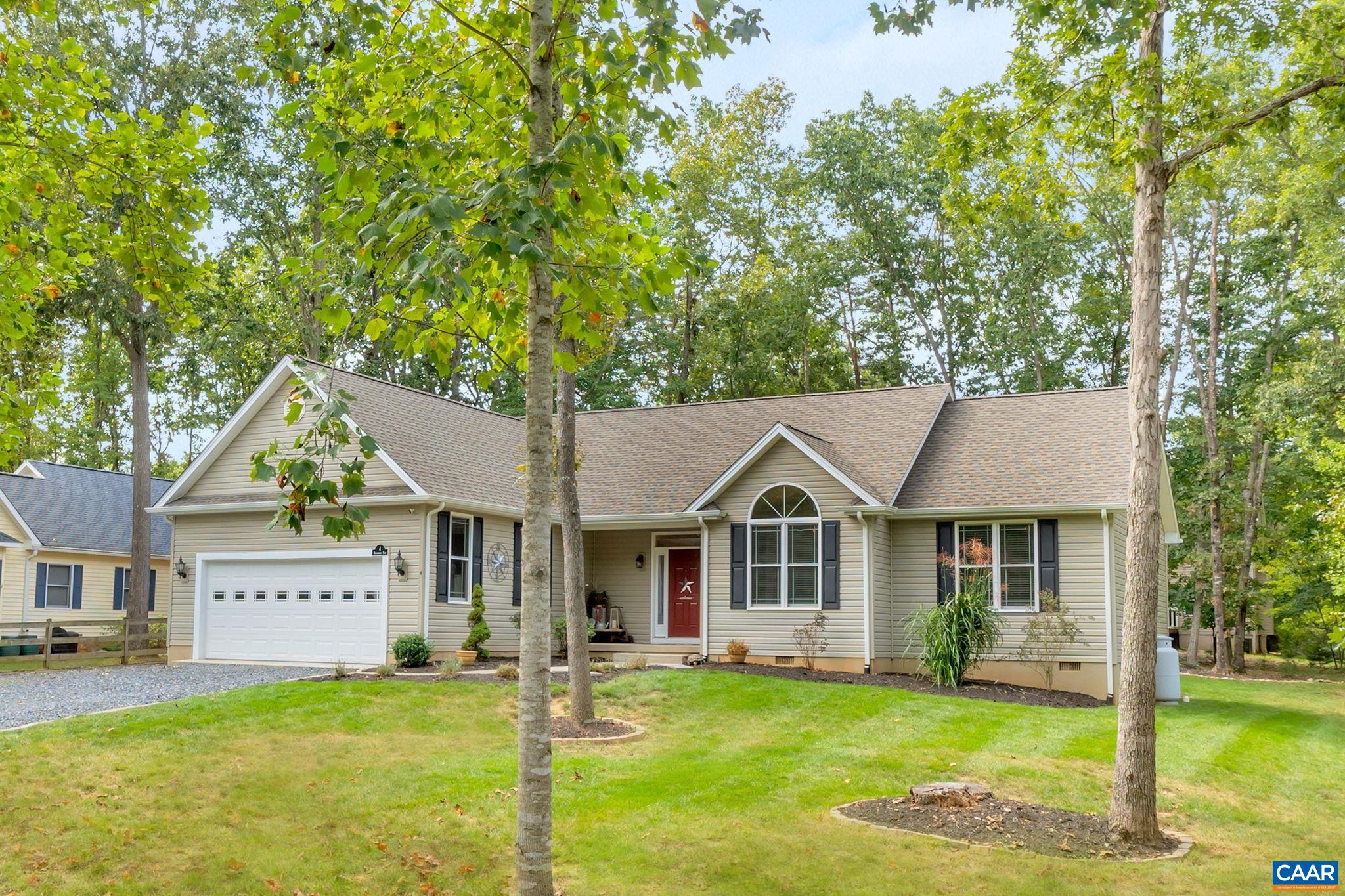 4 Briarwood Rd, Palmyra